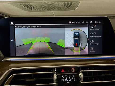 Used 2022 BMW X5 xDrive40i w/ M Sport Package image 17