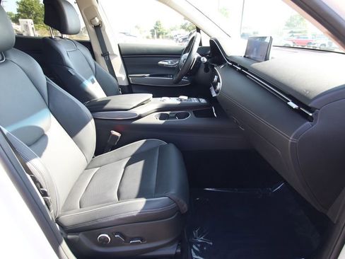 Used 2024 Genesis GV70 2.5T w/ Advanced Package AWD/4WD image 8