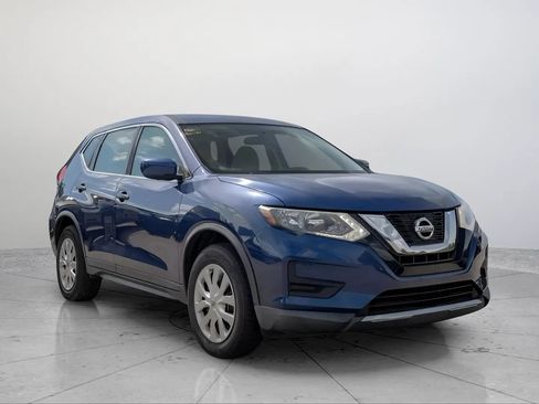 Used 2017 Nissan Rogue S image 8