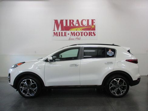 Used 2021 Kia Sportage SX image 2