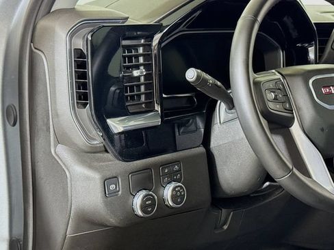 Used 2026 GMC Sierra 1500 SLT RWD image 8