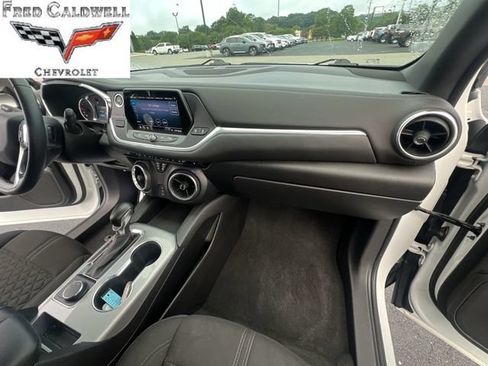 Used 2019 Chevrolet Blazer LT FWD image 34