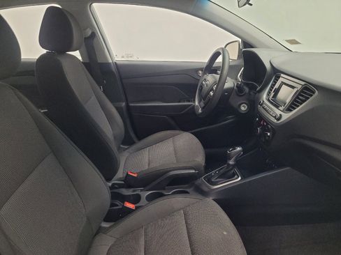 Used 2021 Hyundai Accent SE FWD image 21