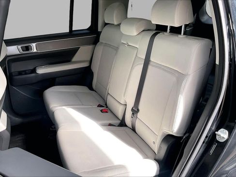 Certified 2025 Hyundai Santa Fe SE FWD image 21