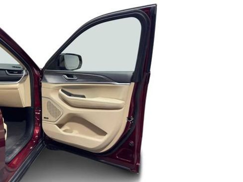 Used 2021 Jeep Grand Cherokee L Limited image 9