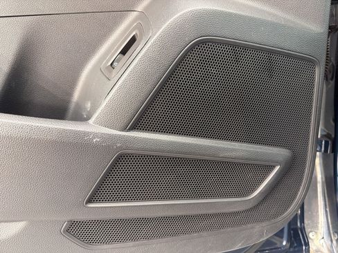 Used 2023 Volkswagen Atlas Cross Sport SE FWD image 27