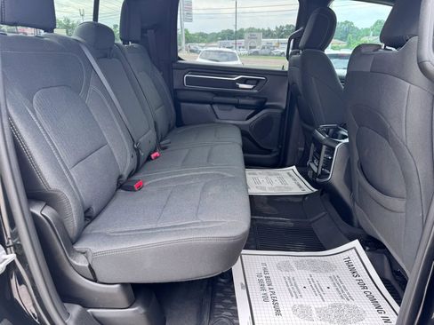 Used 2021 RAM 1500 Big Horn AWD/4WD image 40