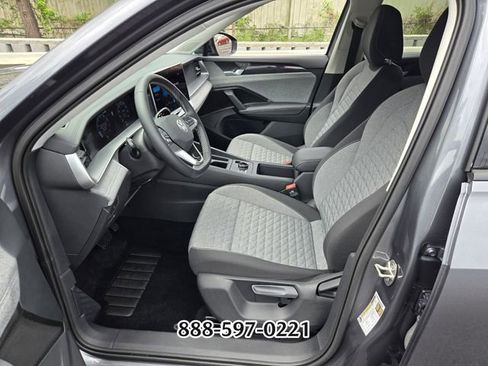 Used 2025 Volkswagen Tiguan S FWD image 10
