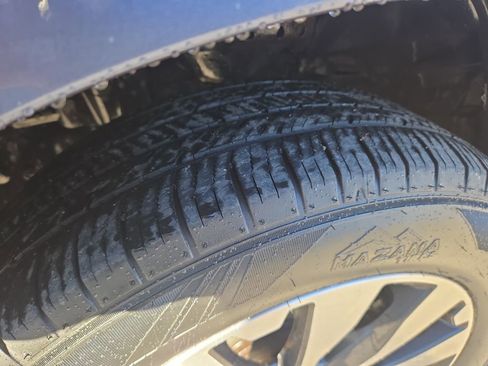 Used 2017 Subaru Outback 2.5i Limited image 11