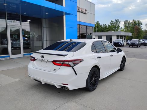 Used 2022 Toyota Camry SE AWD/4WD image 7