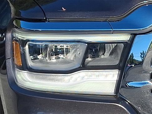 Used 2023 RAM 1500 Laramie image 12
