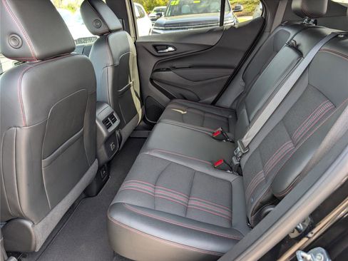 Used 2023 Chevrolet Equinox RS AWD/4WD image 15