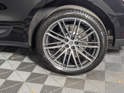 New 2026 Porsche Macan image 10
