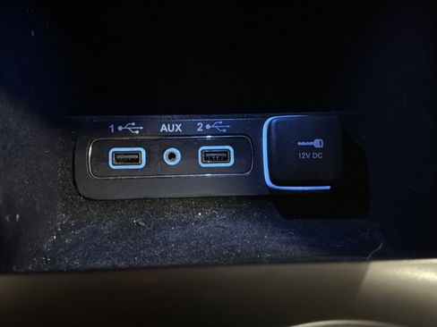 Used 2021 Jeep Grand Cherokee Laredo image 26