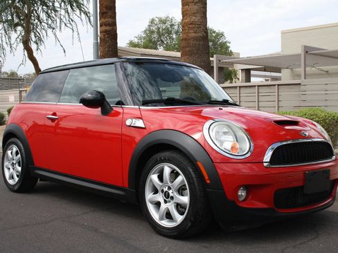 Used 2010 MINI Cooper S FWD image 2