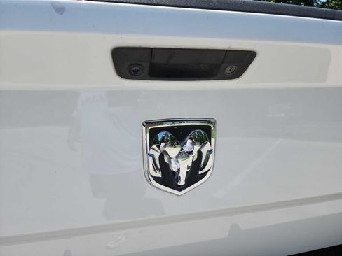 Used 2011 RAM 2500 SLT w/ Luxury Group AWD/4WD image 10