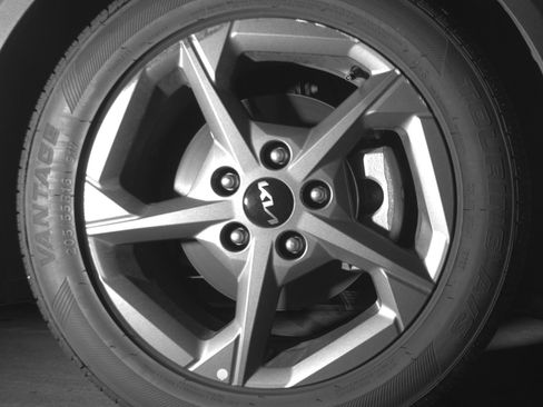 Used 2025 Kia K4 LXS image 13