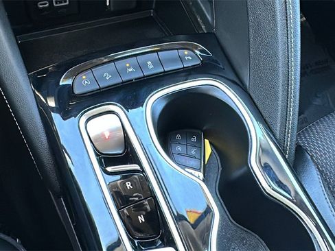 Used 2023 Buick Envision Preferred image 21