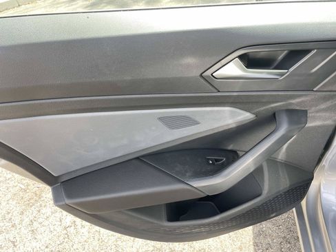 New 2026 Volkswagen Jetta SE FWD image 24
