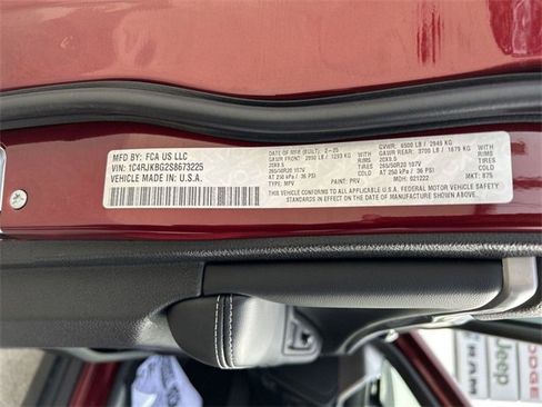 New 2025 Jeep Grand Cherokee L Limited w/ Luxury Tech Group II image 18