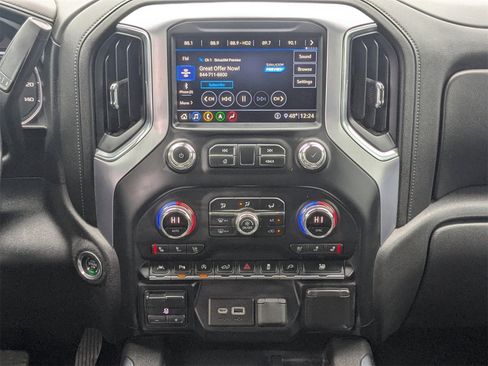 Used 2020 GMC Sierra 1500 SLT image 18