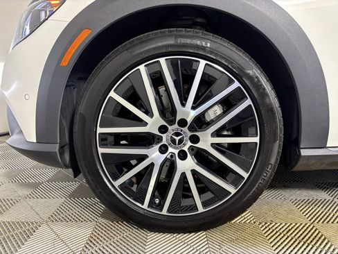 Used 2022 Mercedes-Benz E 450 4MATIC All-Terrain Wagon image 31
