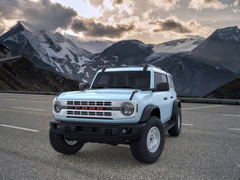 New 2025 Ford Bronco Heritage Edition image 3
