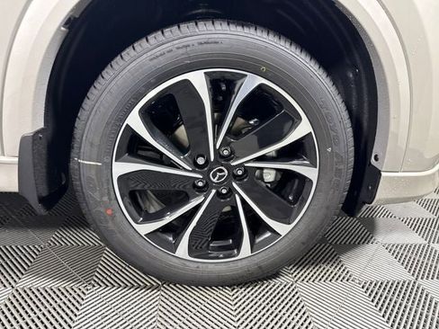 New 2025 MAZDA CX-5 AWD 2.5 S w/ Preferred Package image 11