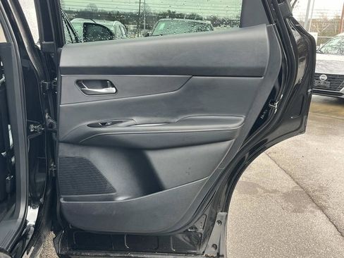 Certified 2025 Nissan Murano SV image 26