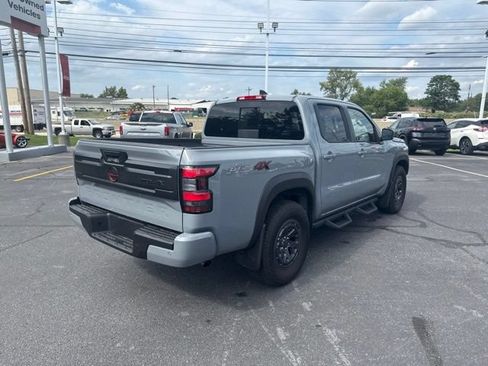 Used 2025 Nissan Frontier PRO-4X AWD/4WD image 7