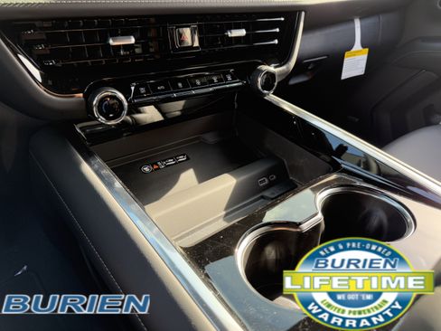 New 2026 Chevrolet Suburban Premier image 16