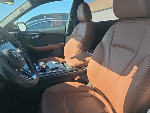 Used 2023 Audi Q8 Premium Plus w/ Premium Plus Package AWD/4WD image 5