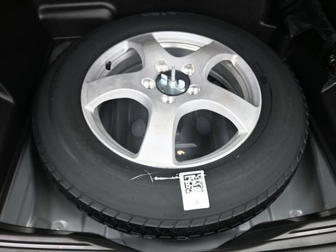 New 2026 Jeep Grand Cherokee Limited RWD image 16