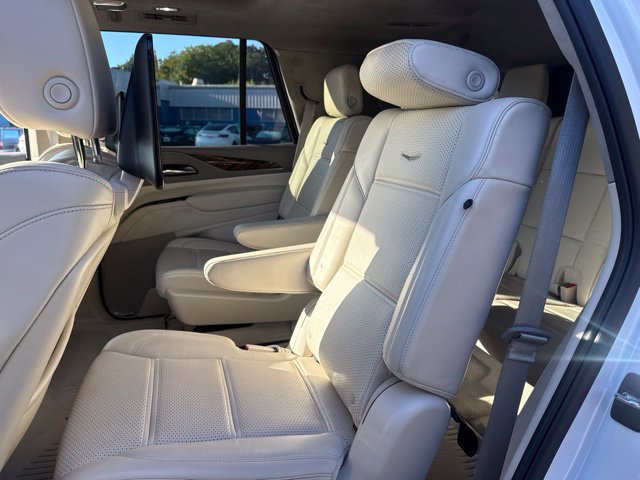 Used 2022 Cadillac Escalade Sport Platinum w/ LPO, ONYX Package AWD/4WD image 15