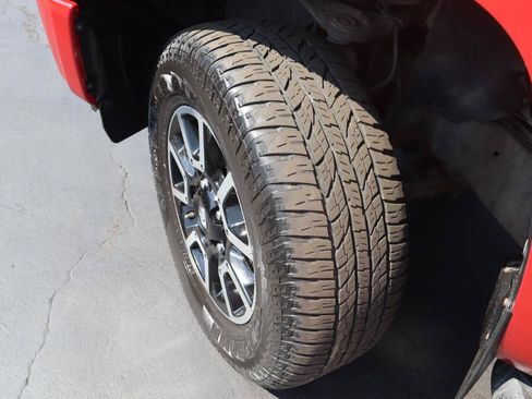 Used 2015 Toyota Tundra SR5 w/ TRD Off Road Package AWD/4WD image 20