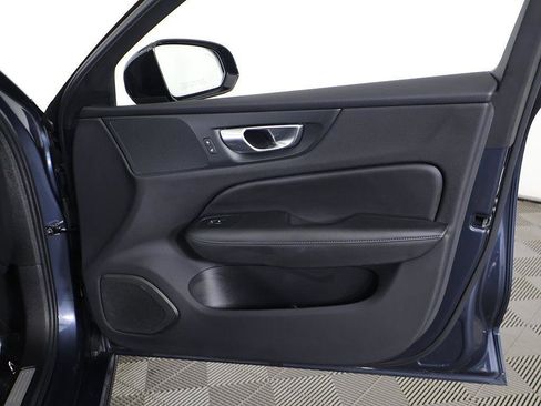 Used 2024 Volvo S60 B5 Core image 24