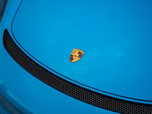 Certified 2021 Porsche 718 Cayman GT4 RWD image 18