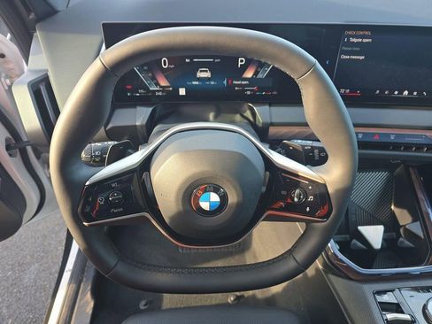 Used 2025 BMW X3 xDrive30i w/ Premium Package image 15