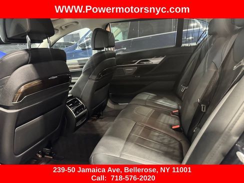 Used 2019 BMW 740e xDrive w/ Executive Package AWD/4WD image 25