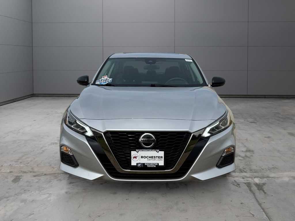 Used 2021 Nissan Altima 2.5 SR w/ SR Premium Package FWD image 8
