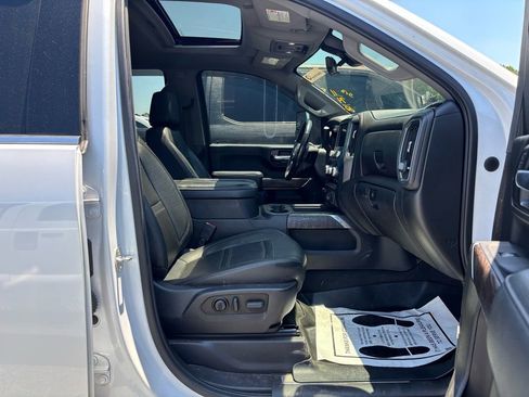 Used 2022 GMC Sierra 3500 Denali w/ Denali Ultimate Package AWD/4WD image 6