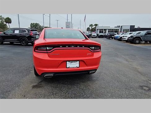 Used 2021 Dodge Charger SXT w/ Leather Interior Group image 31