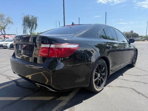 Used 2008 Lexus LS 460 w/ Comfort Pkg RWD image 3