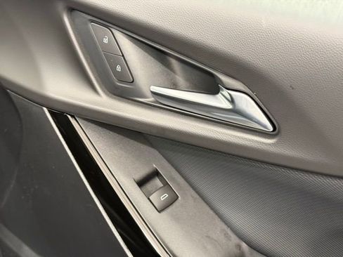 New 2026 Chevrolet Equinox LT w/ Convenience Package II image 25