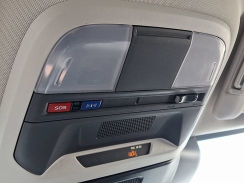 Used 2026 Subaru Crosstrek 2.5i Premium AWD/4WD image 24