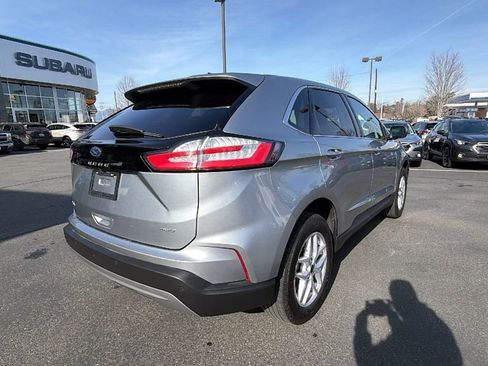 Used 2024 Ford Edge SEL image 4