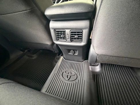 Used 2023 Toyota RAV4 LE AWD/4WD image 46