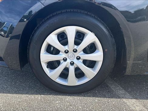 Certified 2024 Toyota Corolla LE FWD image 7
