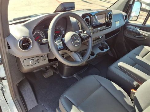 New 2026 Mercedes-Benz Sprinter 2500 image 4