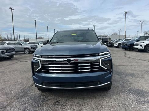 New 2026 Chevrolet Suburban LT w/ Comfort Package image 8